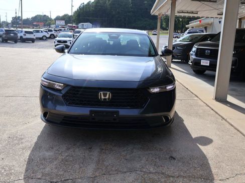 Used 2024 Honda Accord EX image 4
