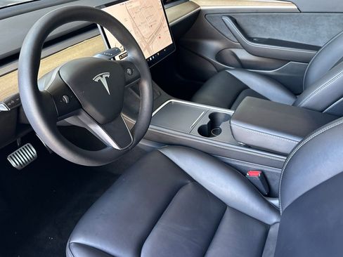Used 2021 Tesla Model 3 Standard Range Plus RWD image 10