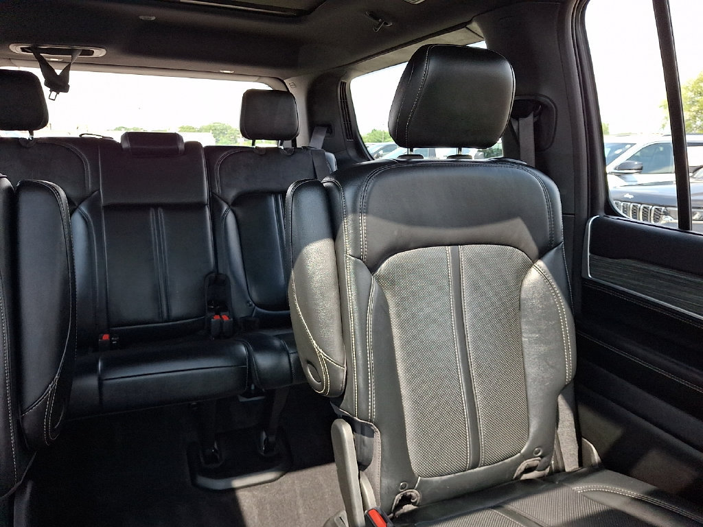 Used 2022 Jeep Wagoneer Series II w/ Convenience Group I AWD/4WD image 21