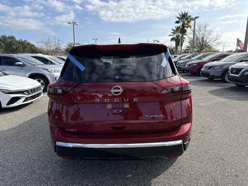 Certified 2025 Nissan Rogue Platinum image 5