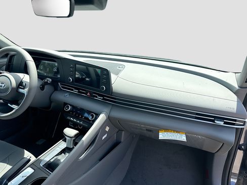 New 2026 Hyundai Elantra Sport FWD image 21