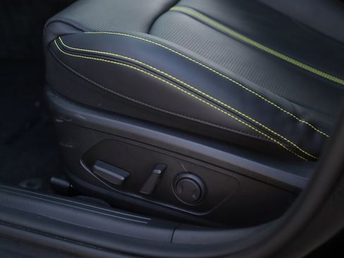 Used 2025 Kia K5 GT image 24