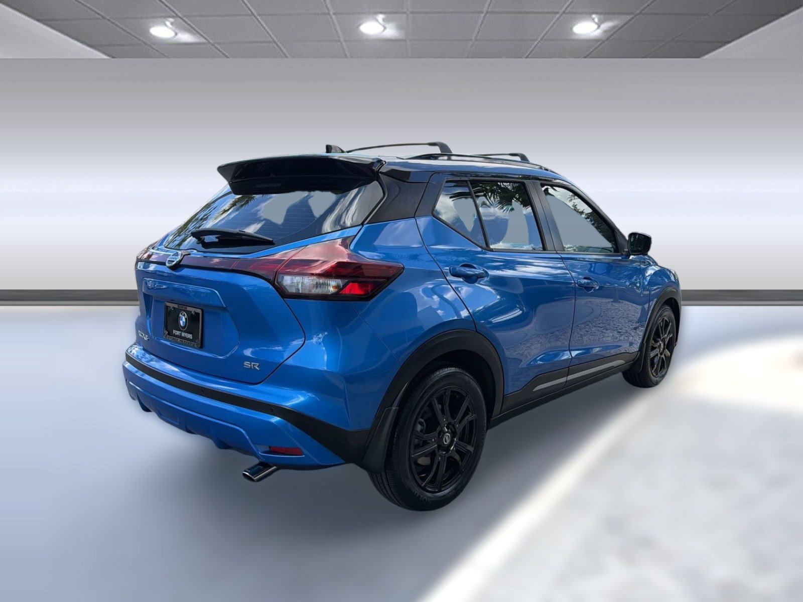 Used 2021 Nissan Kicks SR w/ SR Premium Package FWD image 9