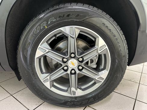 Certified 2024 Chevrolet Blazer LT w/ Convenience Package image 15