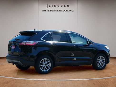 Used 2024 Ford Edge SEL w/ Convenience Package AWD/4WD image 5
