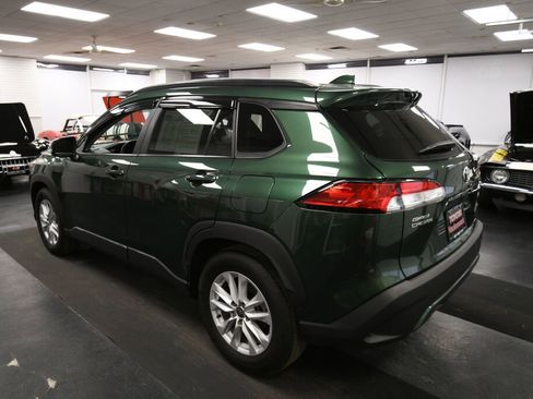 Used 2023 Toyota Corolla Cross LE image 6