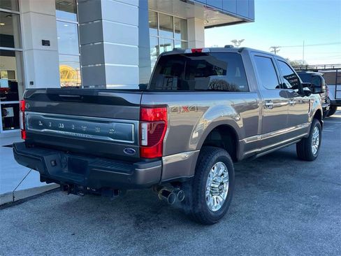 Used 2020 Ford F250 Limited image 3