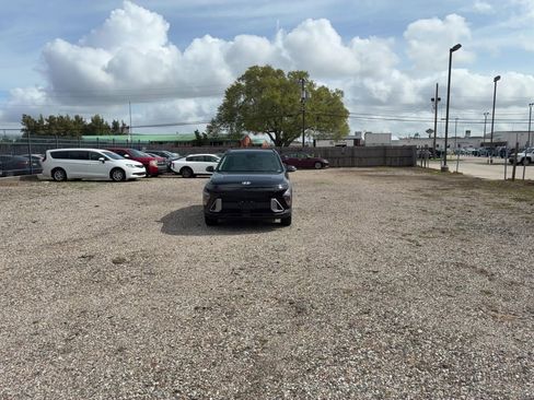 Used 2025 Hyundai Kona SEL image 7