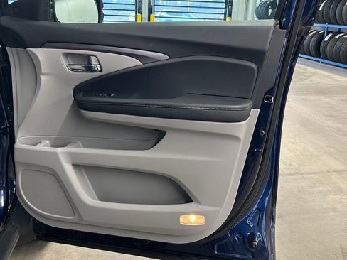 Used 2023 Honda Ridgeline RTL-E image 8