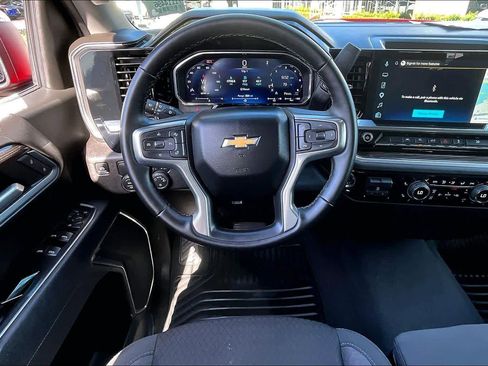Used 2026 Chevrolet Silverado 1500 LT image 6