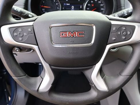 Used 2024 GMC Terrain SLE AWD/4WD image 11