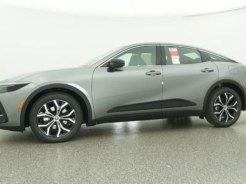 New 2026 Toyota Crown XLE image 8