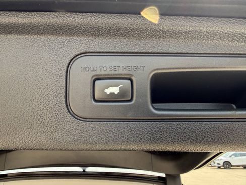 Used 2018 Honda Odyssey Elite image 15