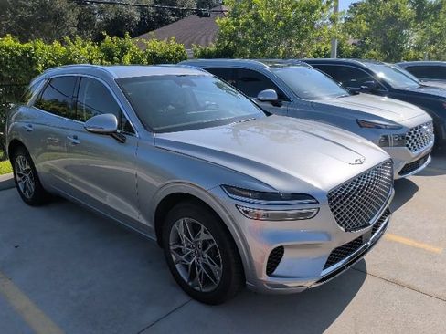 Used 2024 Genesis GV70 2.5T w/ Select Package AWD/4WD image 4