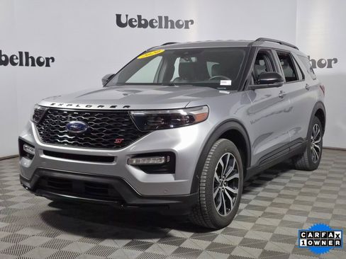 Used 2020 Ford Explorer ST image 3