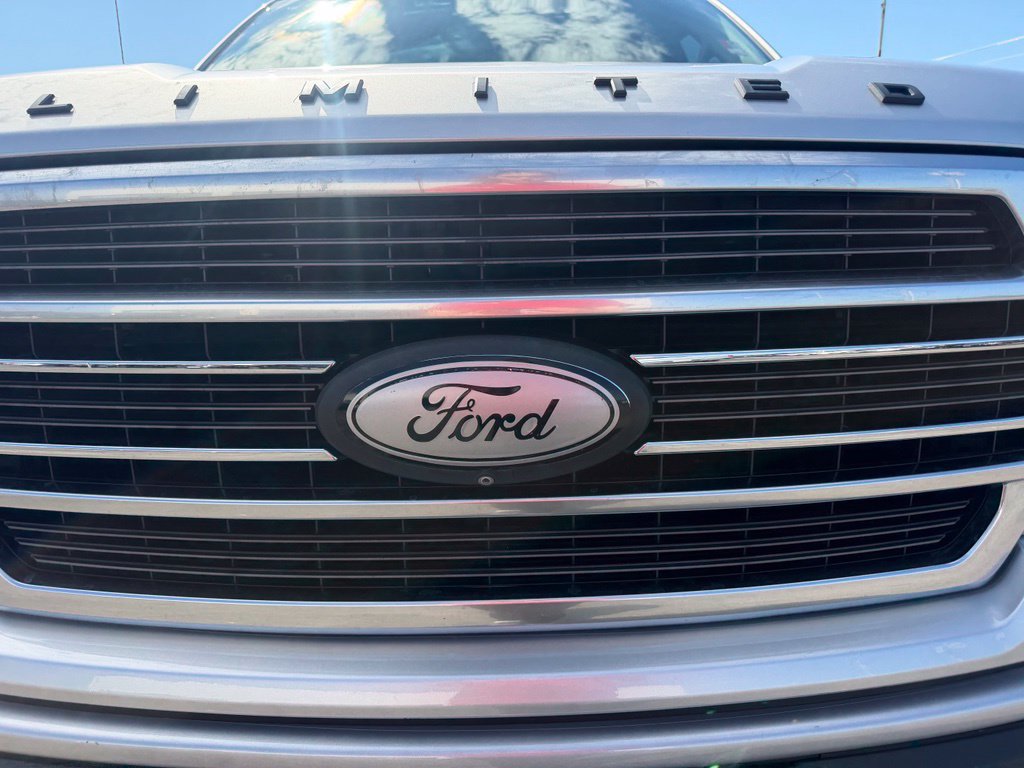 Used 2019 Ford F150 Limited w/ Trailer Tow Package AWD/4WD image 7