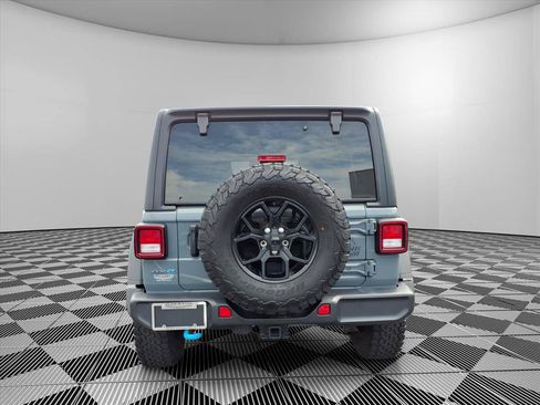 Used 2024 Jeep Wrangler Unlimited AWD/4WD image 25