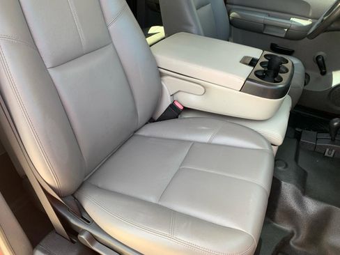 Used 2008 Chevrolet Silverado 2500 W/T image 14