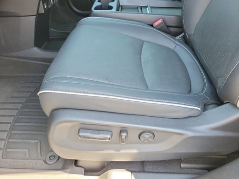 Used 2024 Honda Odyssey Elite image 14