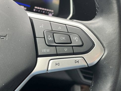 Used 2024 Volkswagen Jetta SE image 10