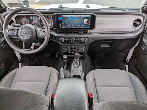Used 2024 Jeep Wrangler Sport S image 19