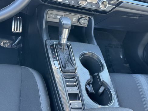 Used 2025 Honda Civic Sport image 33