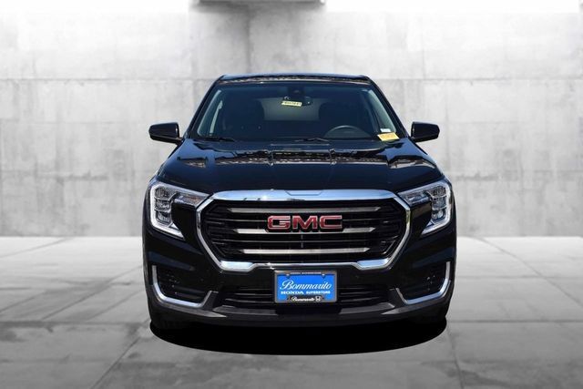 Used 2024 GMC Terrain SLE AWD/4WD image 4