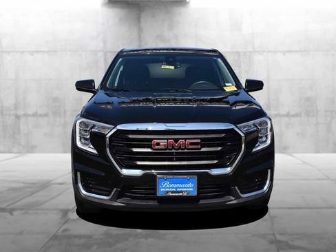 Used 2024 GMC Terrain SLE AWD/4WD image 4
