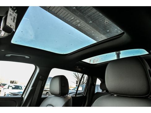 New 2026 Mercedes-Benz GLB 250 4MATIC image 8