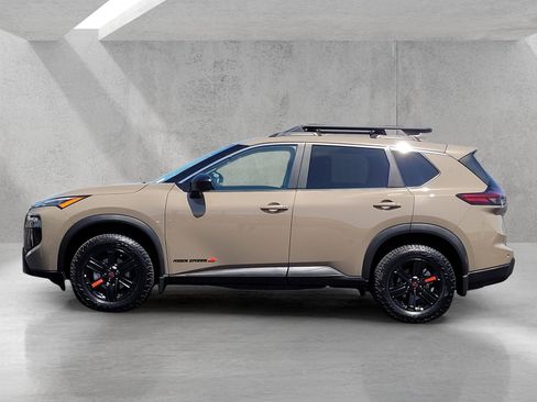 Used 2025 Nissan Rogue SV AWD/4WD image 8