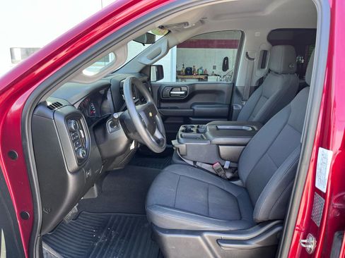 Used 2019 Chevrolet Silverado 1500 Custom w/ Custom Value Package AWD/4WD image 20