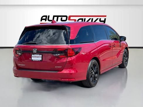 Used 2023 Honda Odyssey Sport image 7