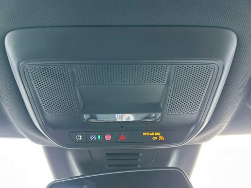 Used 2024 Chevrolet Equinox EV RS image 29