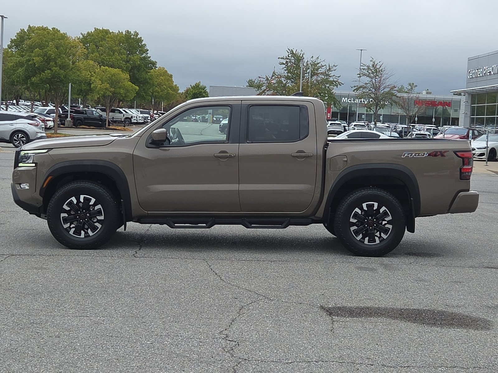 Used 2024 Nissan Frontier PRO-4X w/ Off-Road Protection Package AWD/4WD image 3