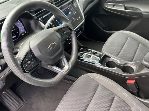 Used 2022 Chevrolet Bolt EUV LT w/ Driver Confidence Package image 11