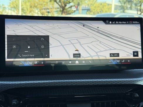 Used 2025 BMW 330i Sedan w/ Convenience Package image 28