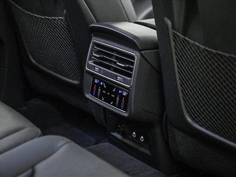 Certified 2025 Audi Q7 2.0T Premium Plus w/ Premium Plus Package AWD/4WD image 18