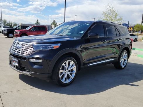 Certified 2023 Ford Explorer Platinum w/ Technology Package AWD/4WD image 4