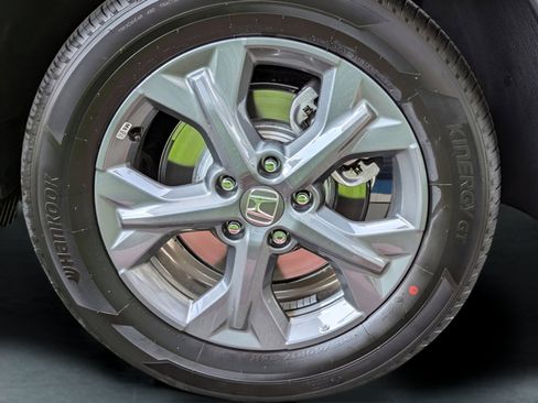 New 2026 Honda HR-V LX image 8