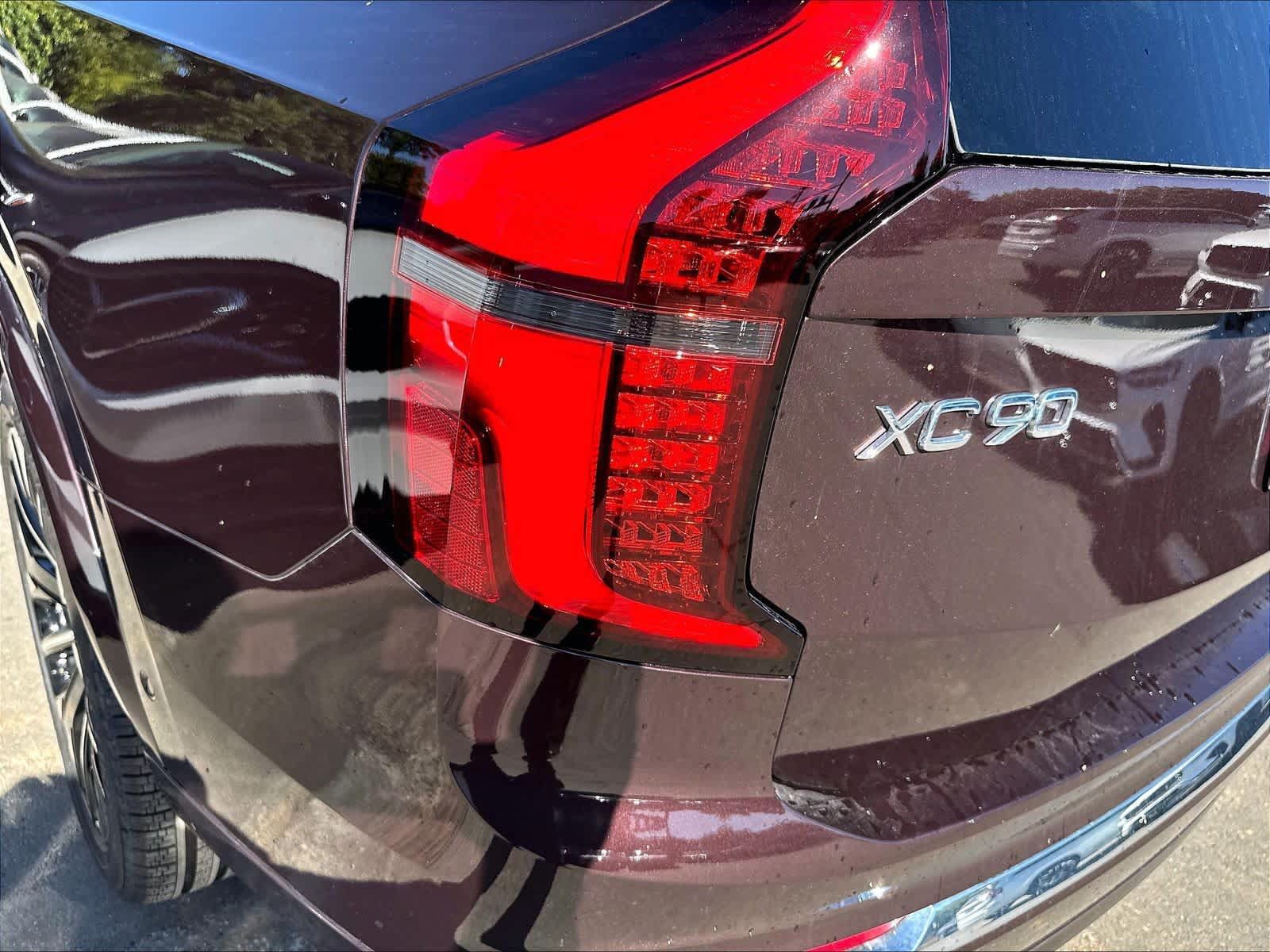 New 2026 Volvo XC90 B5 Ultra w/ Protection Package AWD/4WD image 25