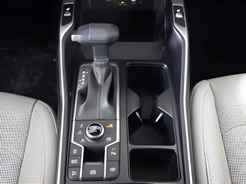 New 2025 Kia Sorento S image 43