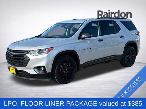 Used 2019 Chevrolet Traverse Premier w/ Redline Edition AWD/4WD image 3