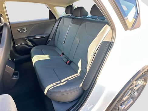 New 2025 Kia K4 LXS image 22