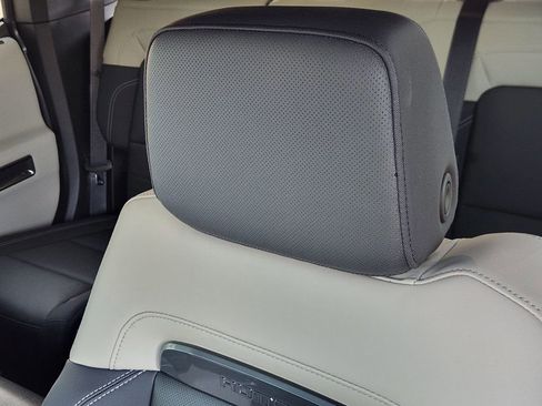 New 2026 GMC Hummer EV SUV image 19