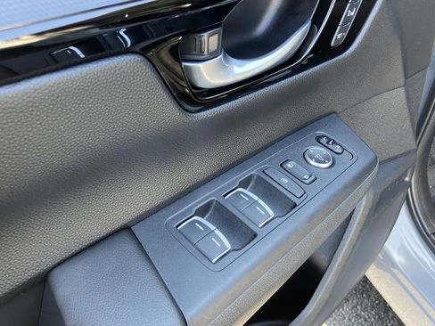 Used 2025 Honda CR-V EX-L image 15