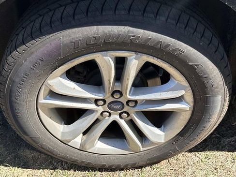 Used 2020 Ford Edge SEL w/ Convenience Package image 7