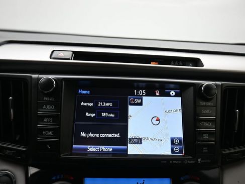 Used 2018 Toyota RAV4 Limited image 16