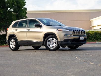 Used 2016 Jeep Cherokee Sport