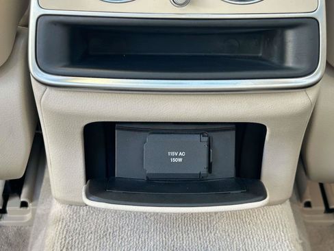 Used 2019 Mercedes-Benz S 560 4MATIC Sedan image 39