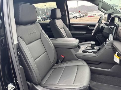 Used 2025 GMC Sierra 1500 Denali w/ Denali Reserve Package image 35